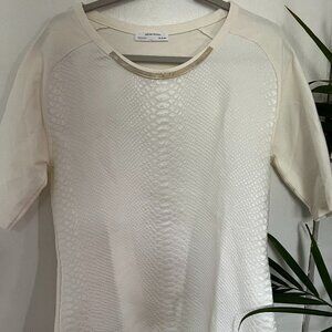 Off white print zara blouse with gold neckline